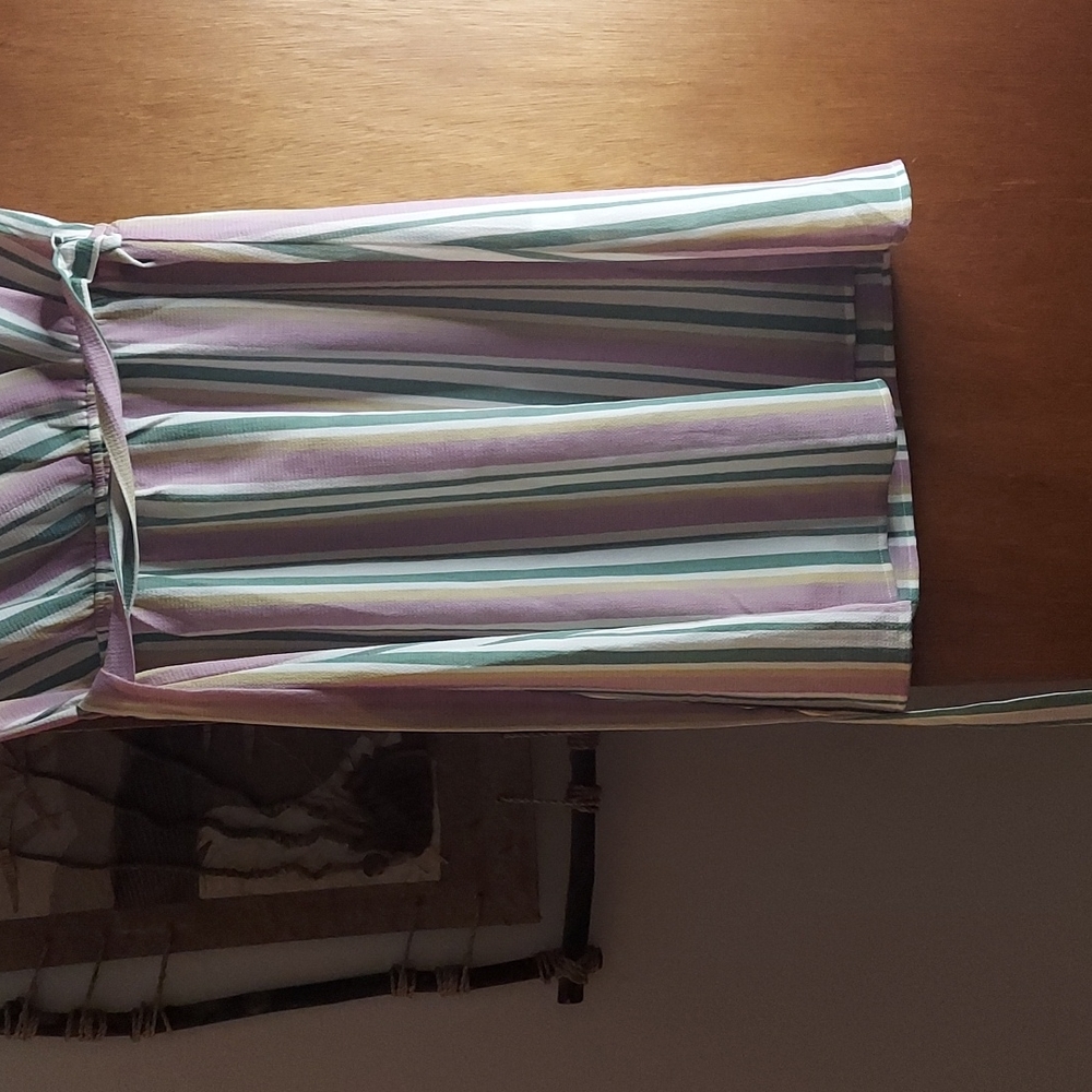 Dress - Picture 2 of 7